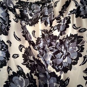 Anne Carson Blue and Cream Floral Blouse